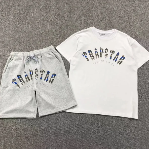 TRAPSTAR Chenille Logo White T-Shirt Shorts 111101463