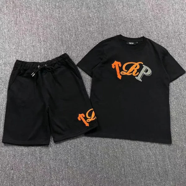 TRAPSTAR Dagger Script Print Orange T-Shirt Shorts 111101563