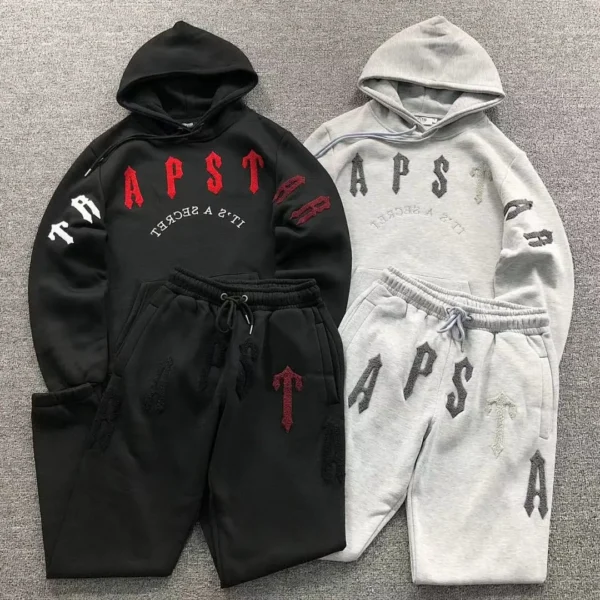 TRAPSTAR Scattered Letter Print Red Trousers Hoodie 111271663