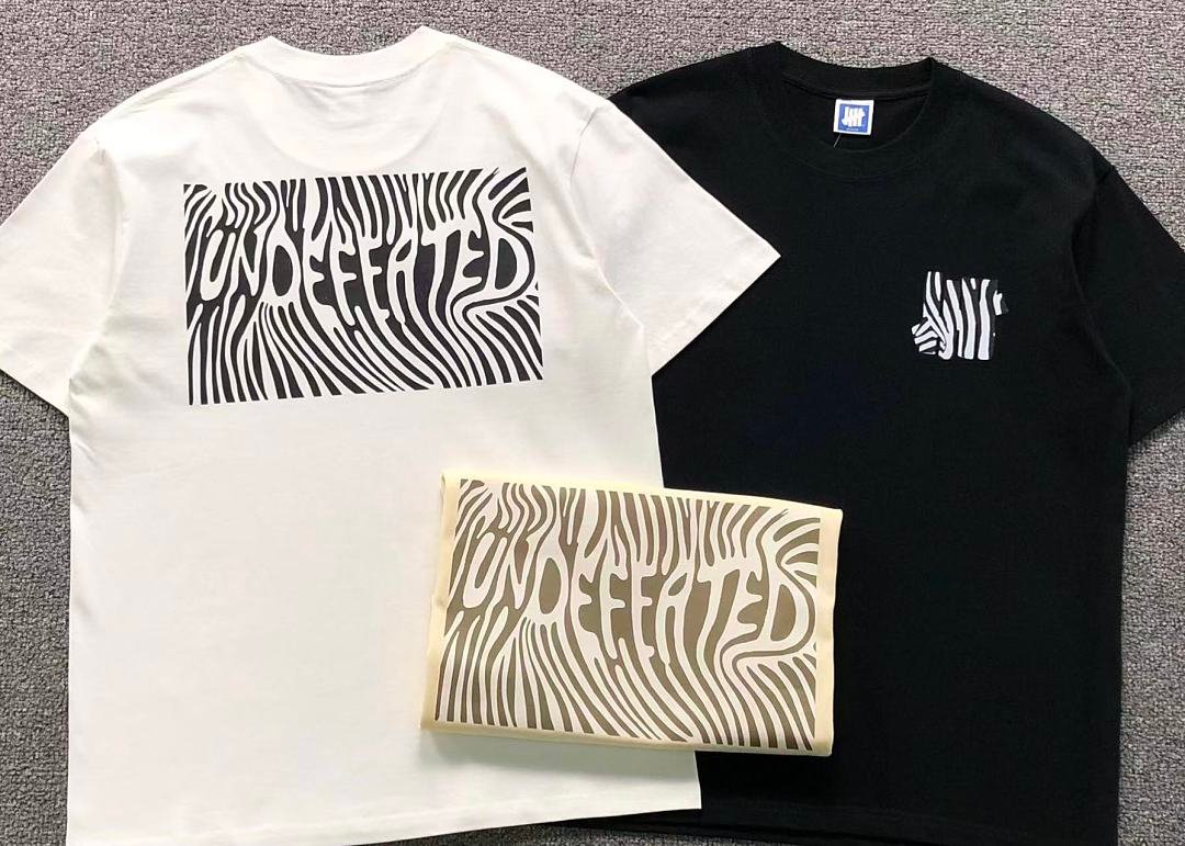 UNDEFEATED T-Shirt 126173102