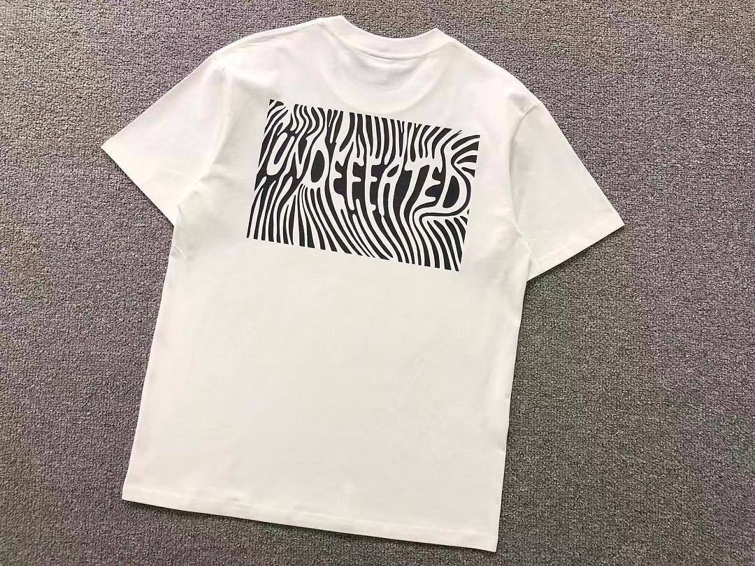 UNDEFEATED T-Shirt 126173102