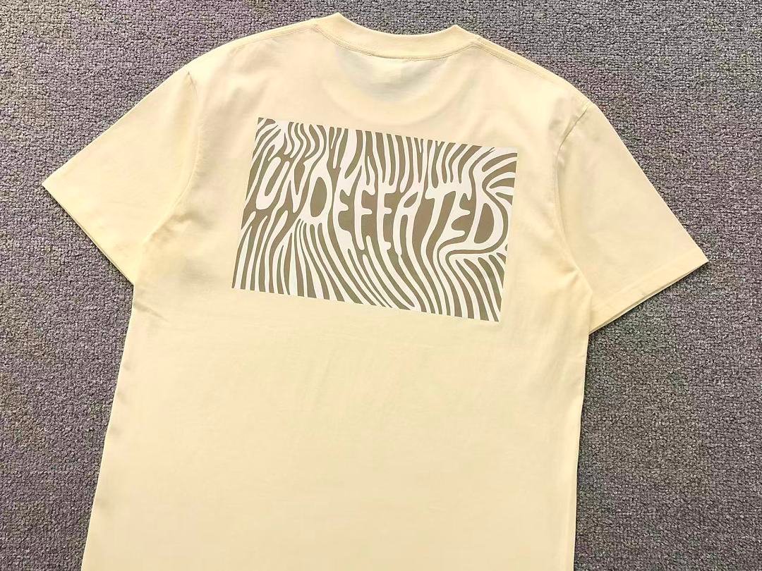 UNDEFEATED T-Shirt 126173102