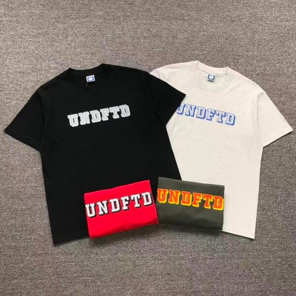 UNDEFEATED T-Shirt 126171602