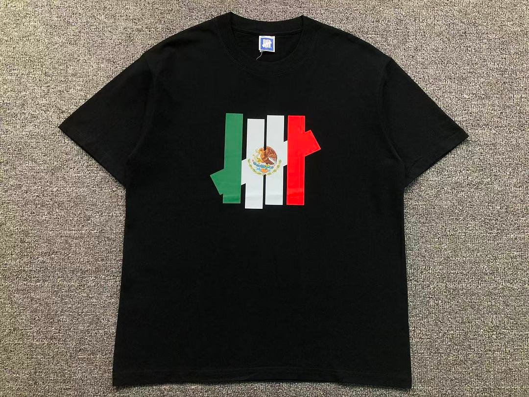 UNDEFEATED T-Shirt 4208202002