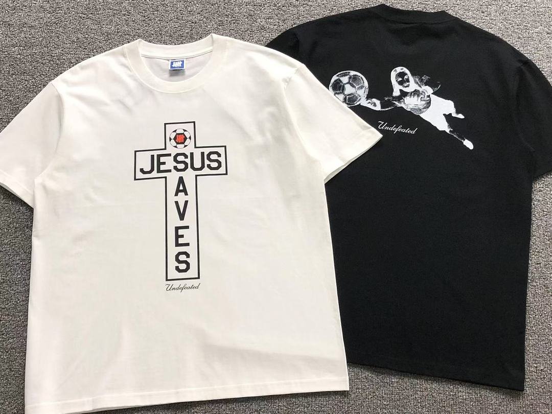UNDEFEATED T-Shirt 128310802